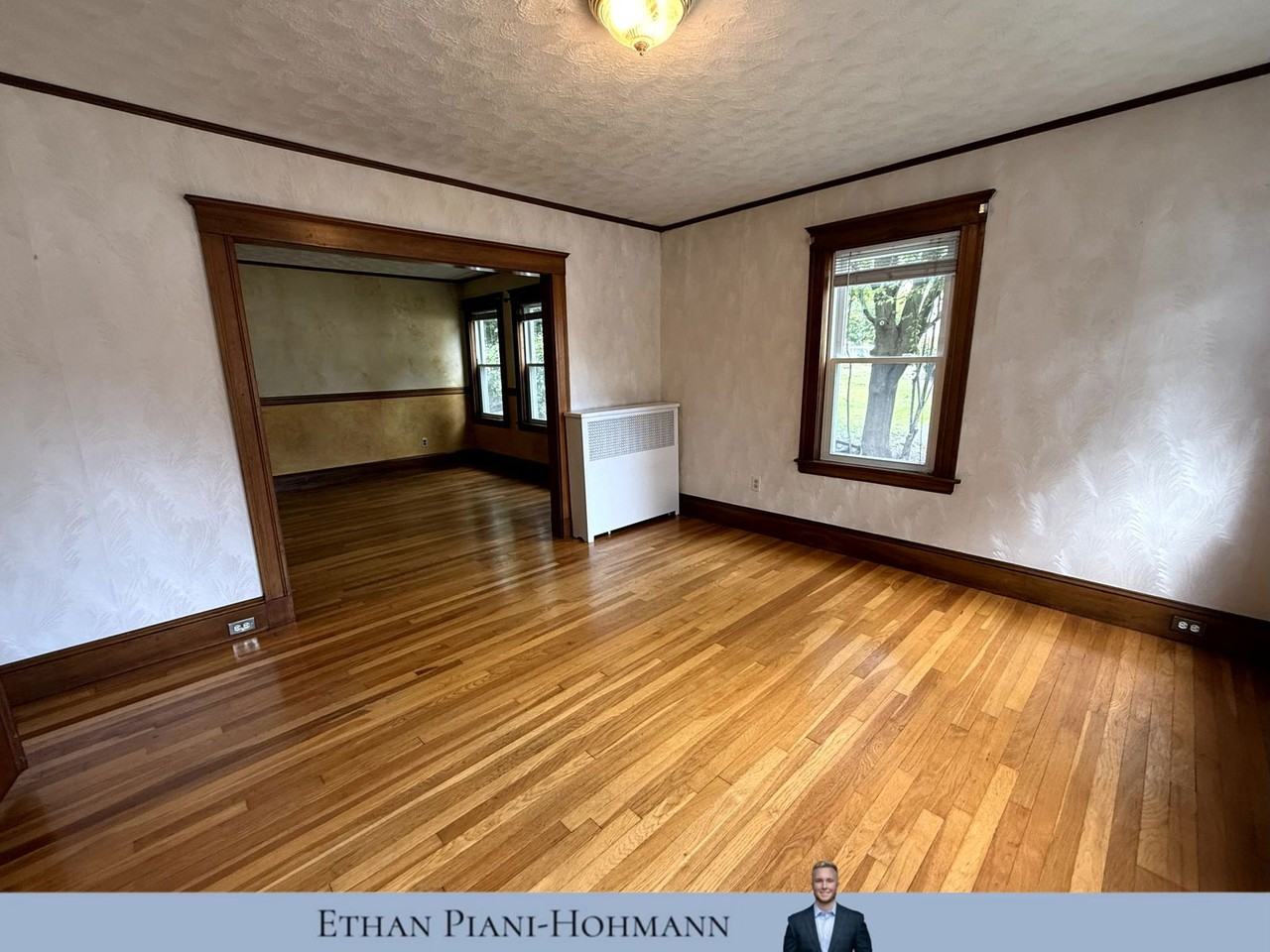 206 School St - Photo 5 of 8