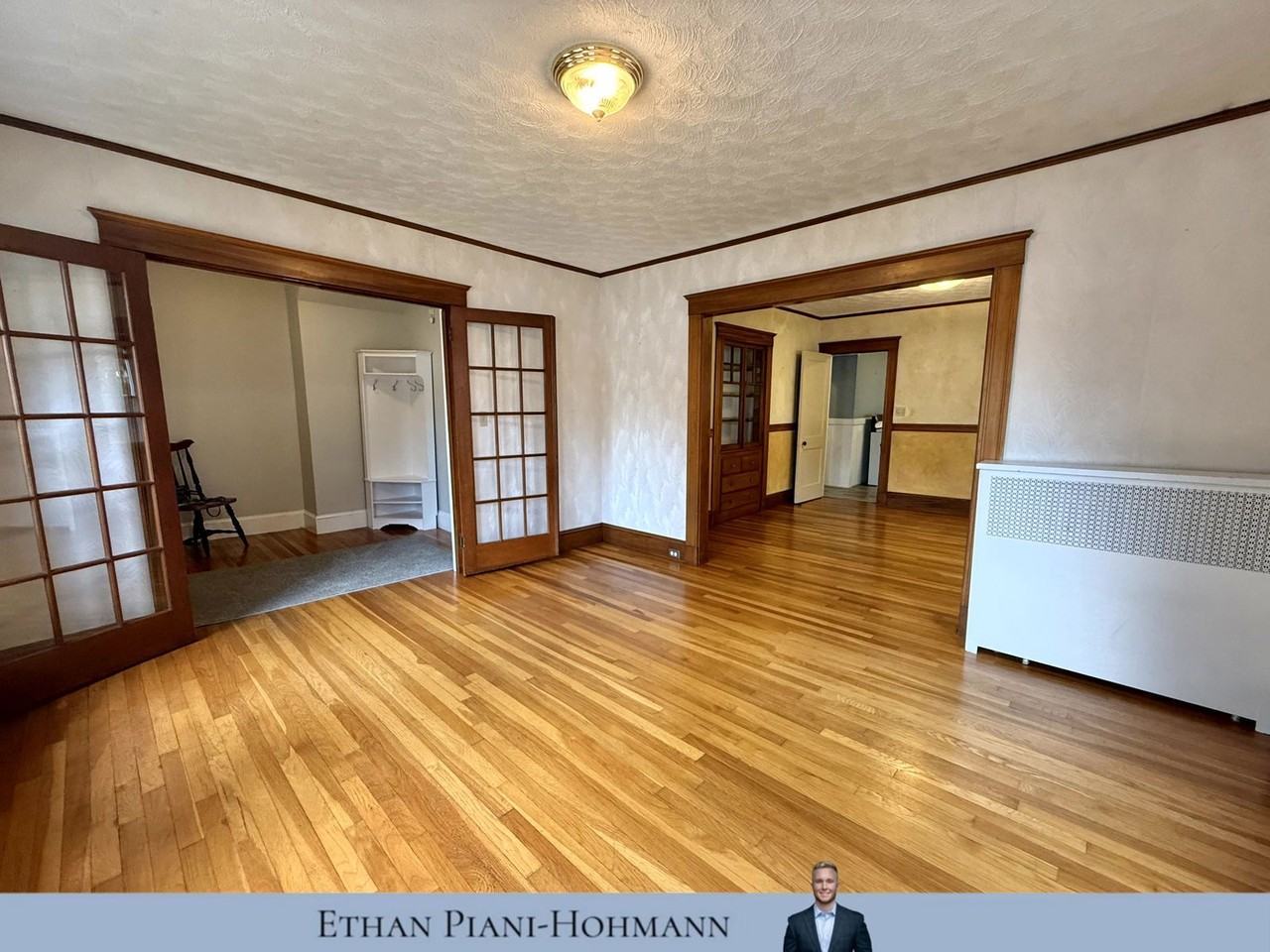 206 School St - Photo 6 of 8