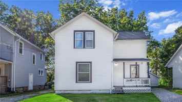 featured image of 2417 2nd St Unit 1 #1