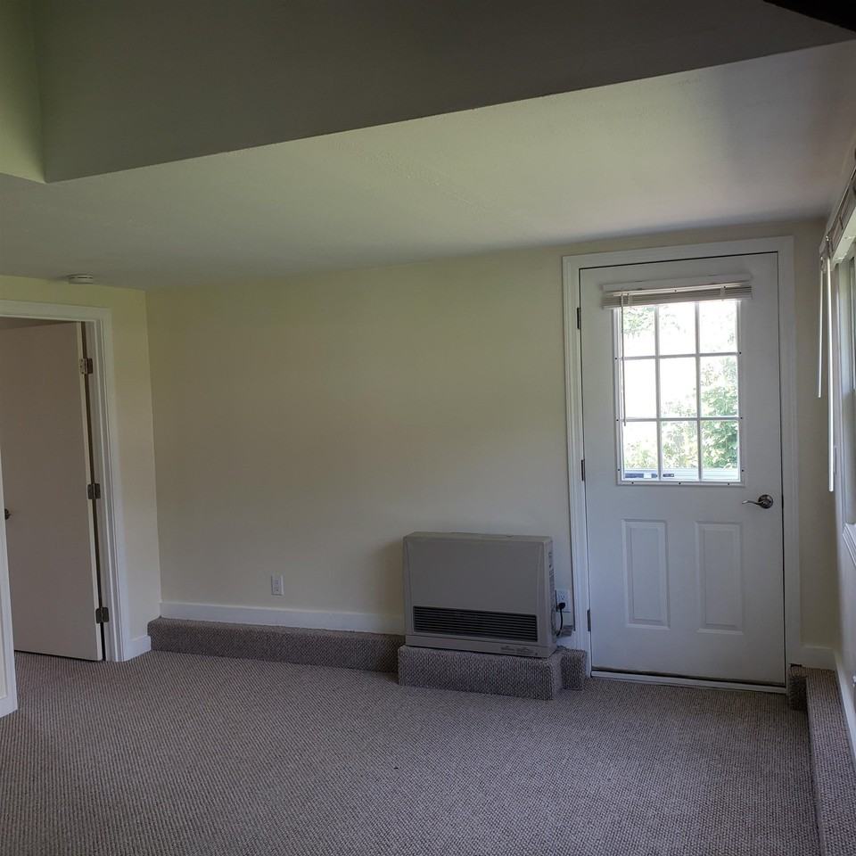 49 Pine Hill Rd - Photo 2 of 18