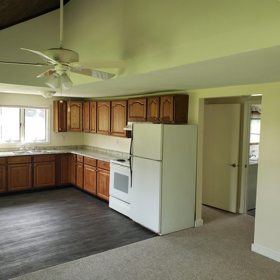 49 Pine Hill Rd - Photo 6 of 18