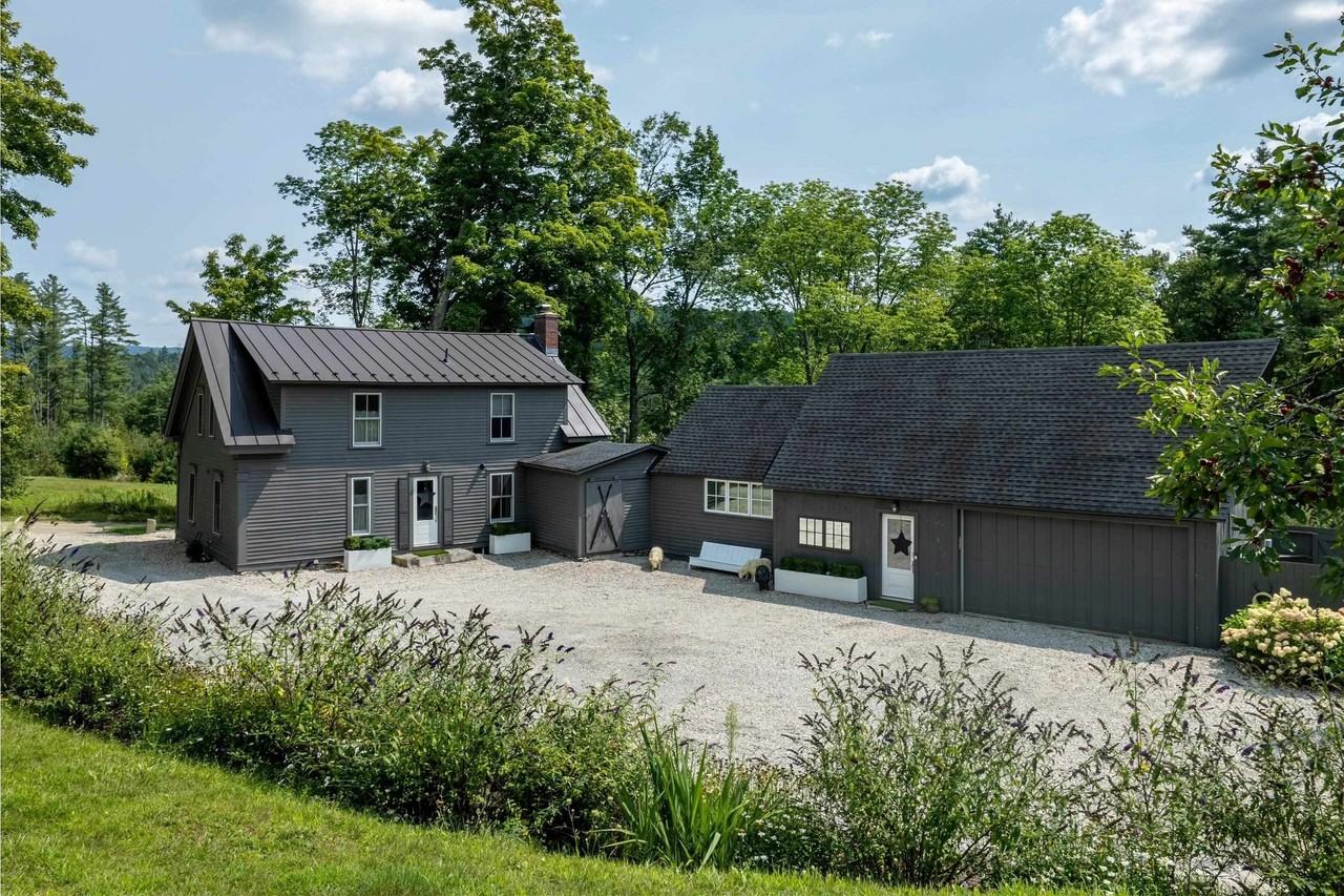 1303 Goodaleville Rd - Photo 3 of 23