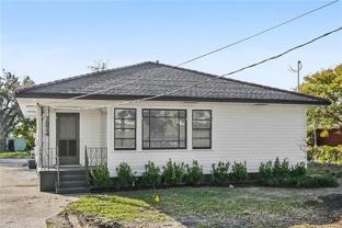 7924 Lincoln Beach Blvd - Photo 1 of 1