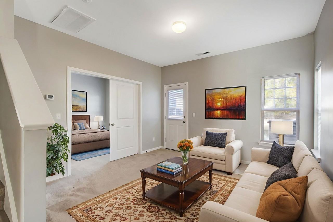 198 Grand Oaks Dr - Photo 3 of 8