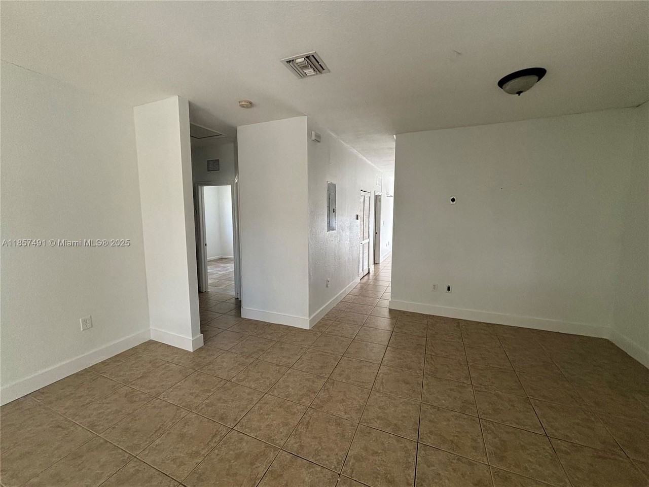 26514 Sw 138th Ave #26514 - Photo 7 of 8