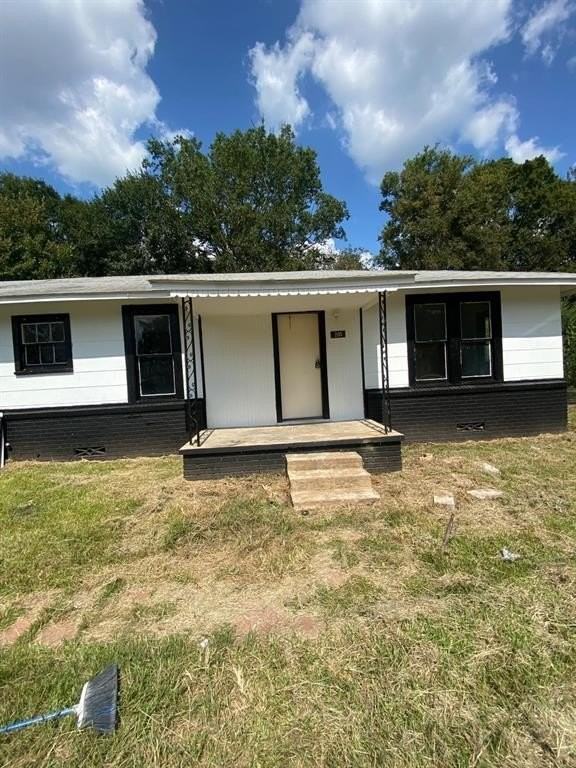 205 Gammage St - Photo 2 of 13