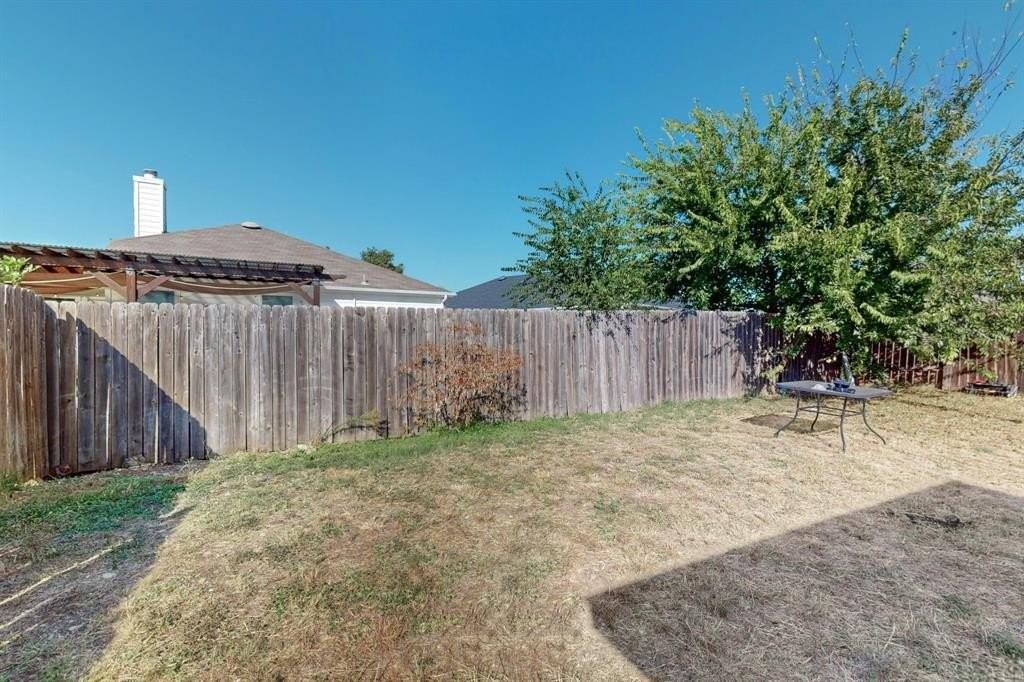 6133 Chalk Hollow Dr - Photo 2 of 20