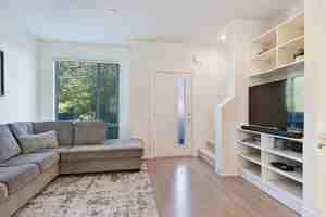 featured image of 16433 19 Ave #43