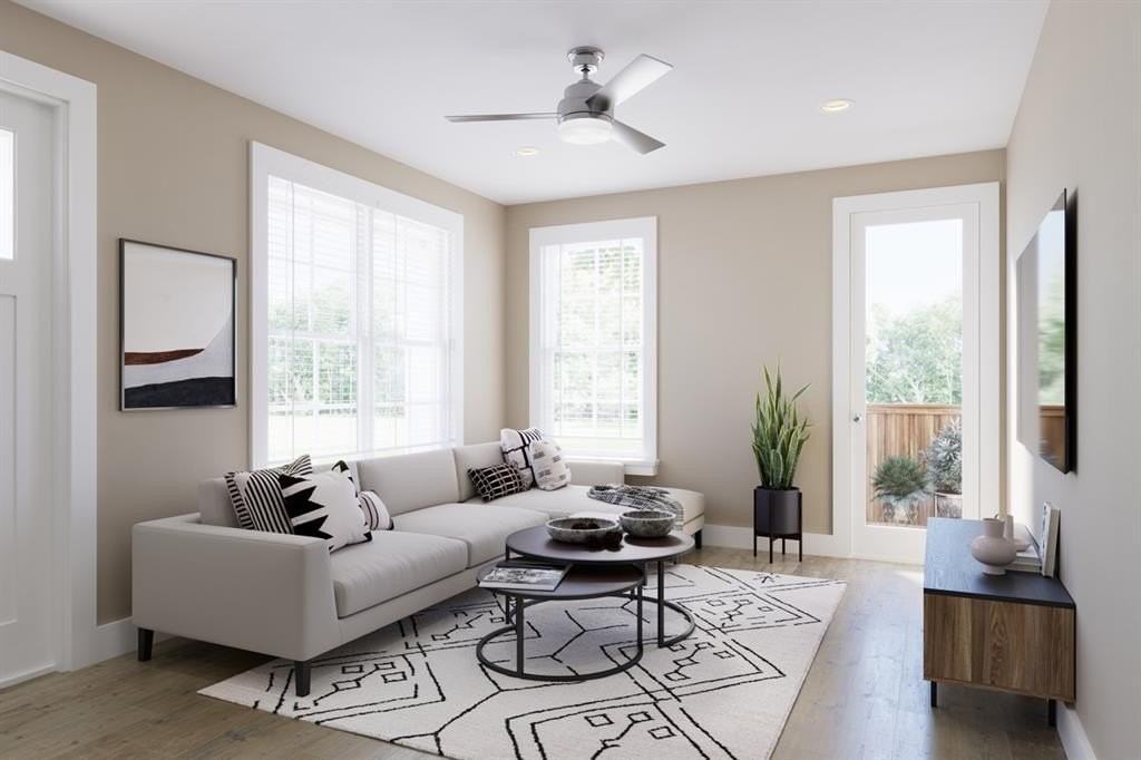 3105 Mellow Ln - Photo 4 of 11