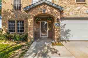 featured image of 4600 Leslie Ln