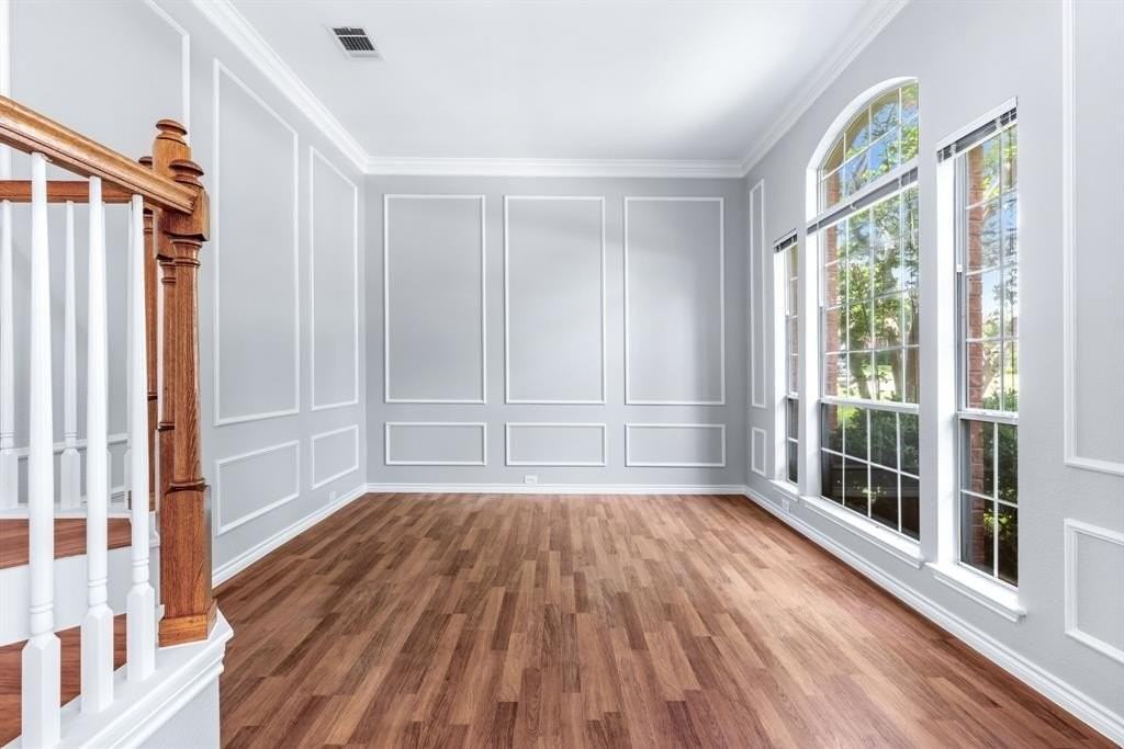 1404 Honey Locust Dr - Photo 5 of 34