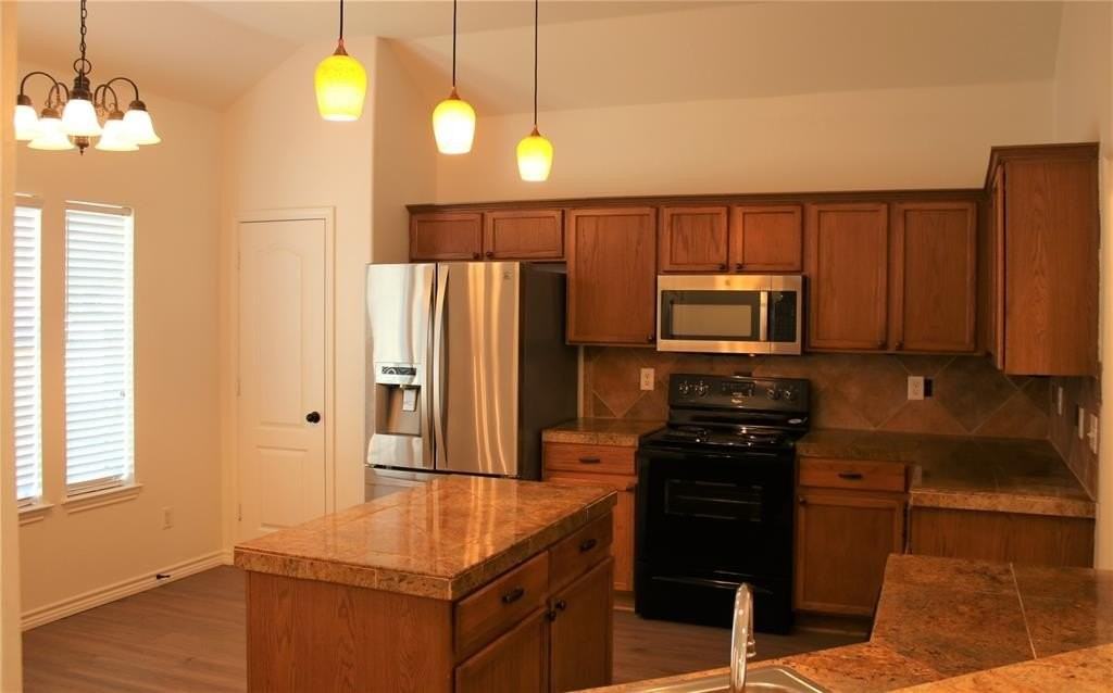 6775 County Road 890 - Photo 7 of 22