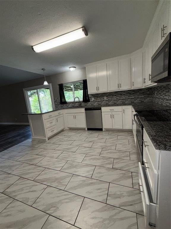 6809 Greenspring Dr - Photo 5 of 12