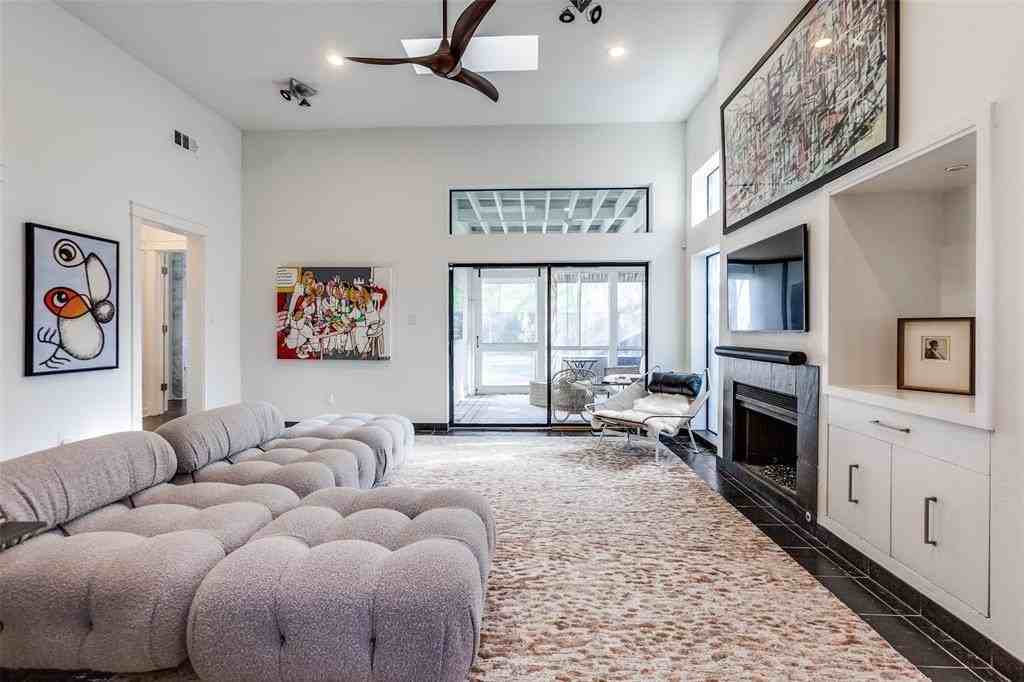 5454 Vickery Blvd - Photo 7 of 25