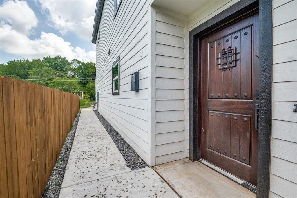 3413 Wendelkin St - Photo 3 of 30