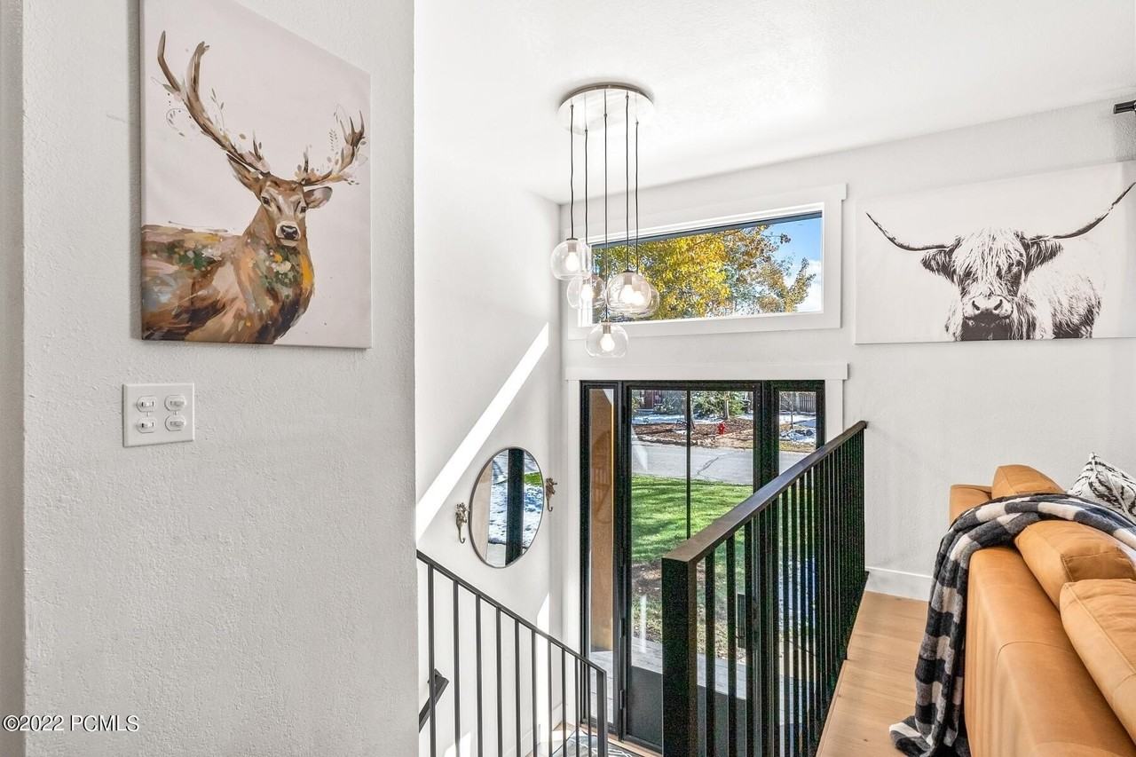 2651 Little Kate Rd - Photo 5 of 50