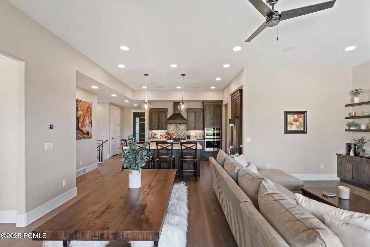 11422 N Vantage Ln - Photo 6 of 39