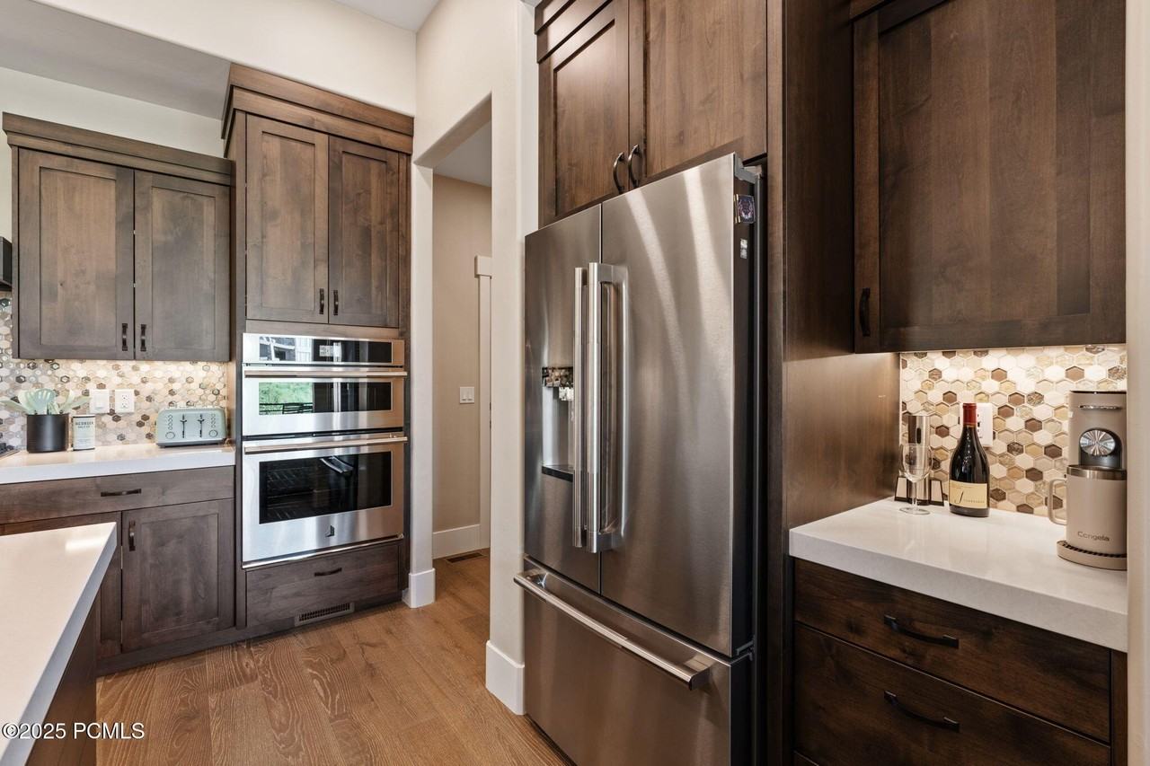 11422 N Vantage Ln - Photo 7 of 39