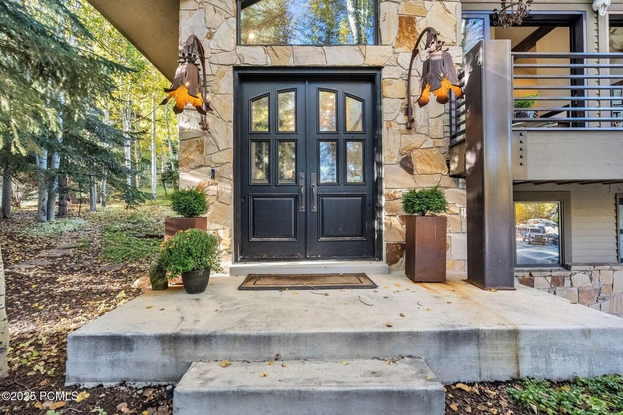 3075 Snow Cloud Cir - Photo 3 of 37