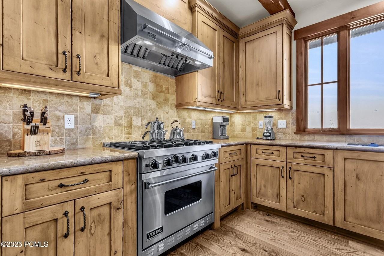 8544 Ranch Club Ct - Photo 7 of 38