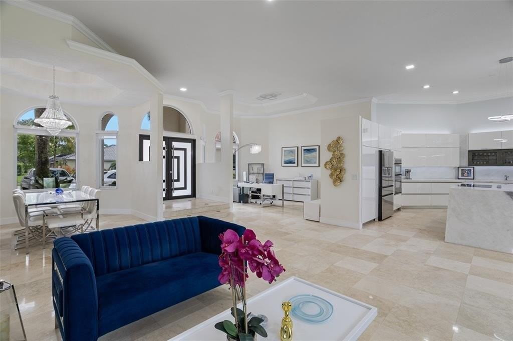 2534 Golf View Dr - Photo 4 of 47