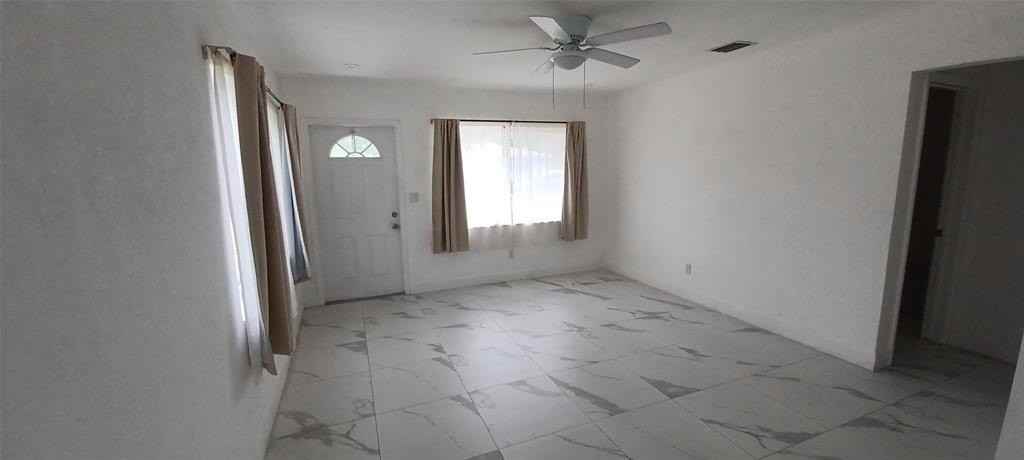 602 Se 2nd Ave - Photo 3 of 8