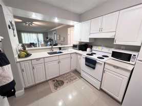 1001 Nw 45th St #6 - Photo 1 of 1