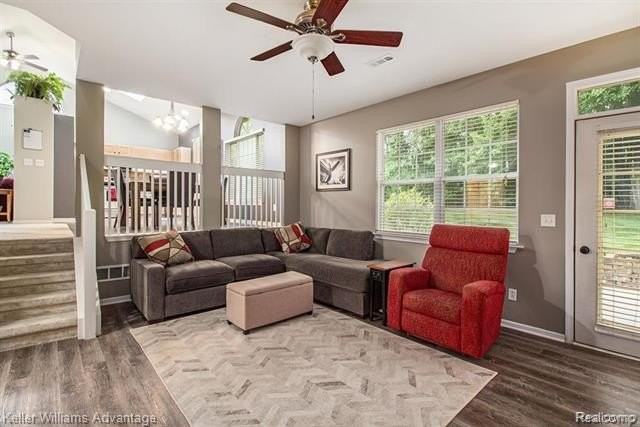 130 Lakeshore Pointe Dr - Photo 5 of 20