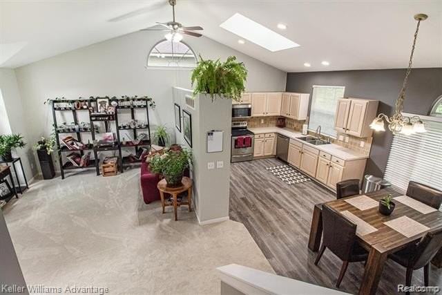 130 Lakeshore Pointe Dr - Photo 6 of 20