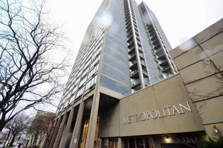 5320 N Sheridan Rd - Photo 1 of 1