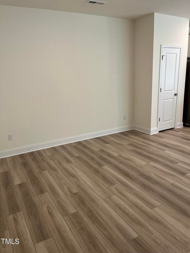 6441 Granite Quarry Dr - Photo 6 of 23