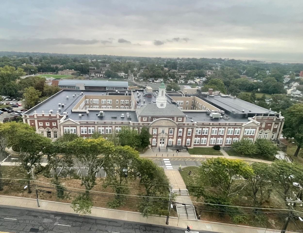 60 Strawberry Hill Ave - Photo 6 of 6