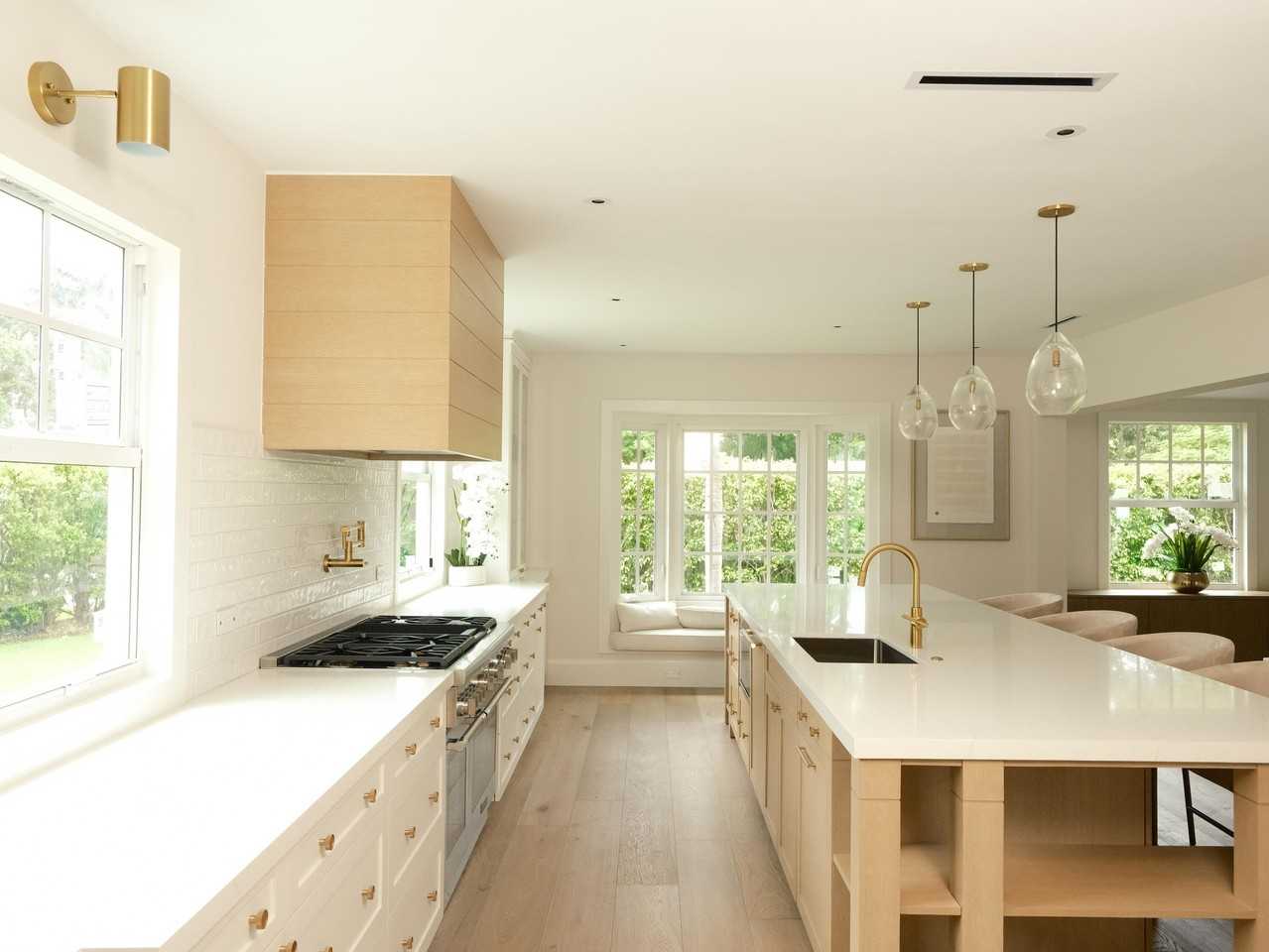 1017 Tamarind Rd - Photo 4 of 50