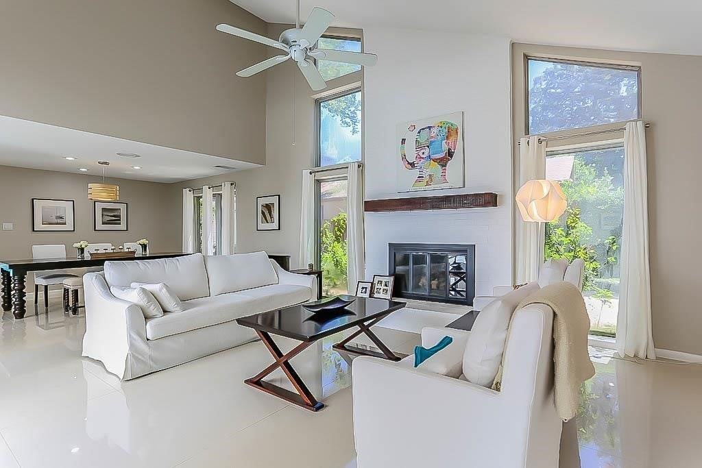 16351 Craighurst Dr - Photo 4 of 23