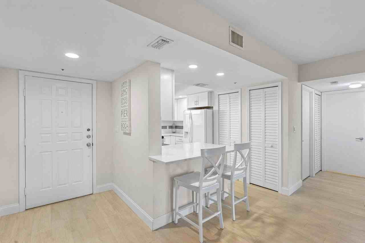 700 Uno Lago Dr #303 - Photo 7 of 17