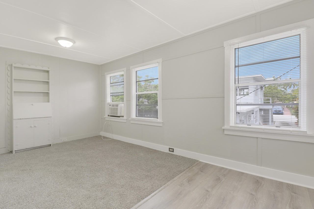 1118 N J St #C - Photo 7 of 13