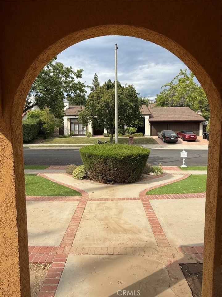 19730 Tuba St - Photo 2 of 38