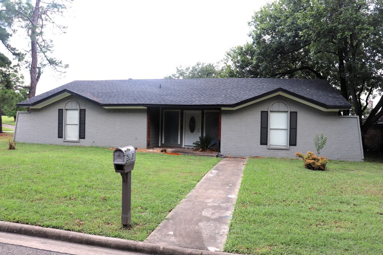 510 Deer Drive - Photo 2 of 17