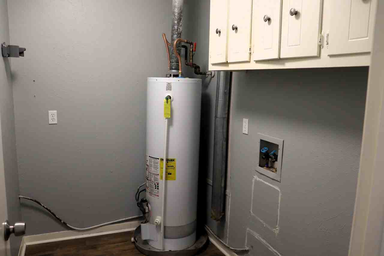 510 Deer Drive - Photo 6 of 17