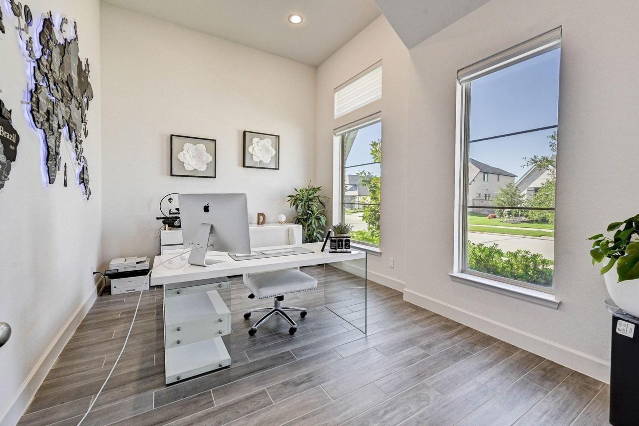 11314 Cosmopolitan Dr - Photo 2 of 16