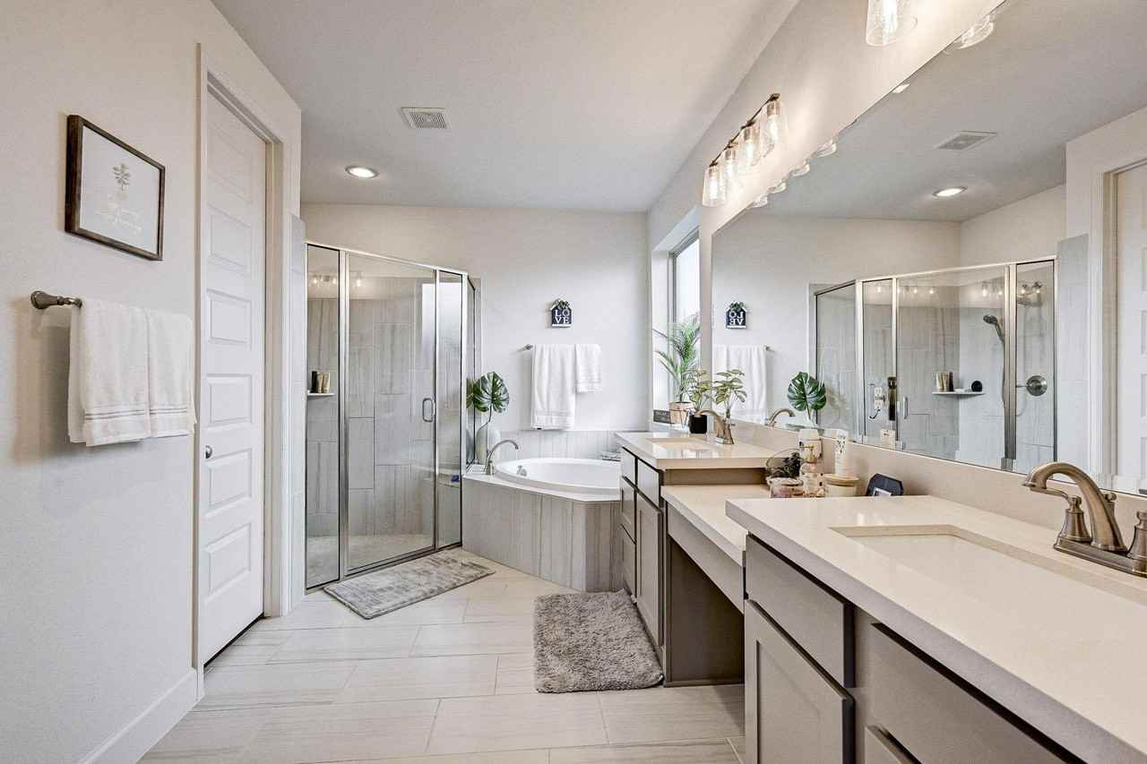 11314 Cosmopolitan Dr - Photo 4 of 16