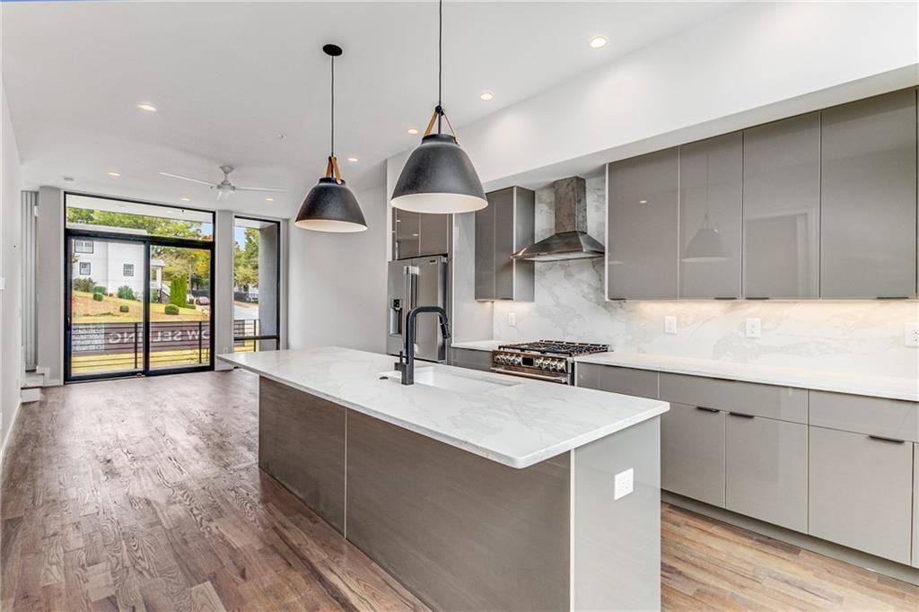 105 Georgia Ave Se ##3 - Photo 3 of 31