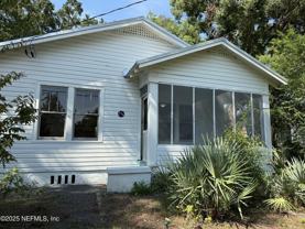 4713 Kingsbury St - Photo 1 of 1