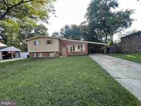 6214 Claridge Rd - Photo 1 of 1