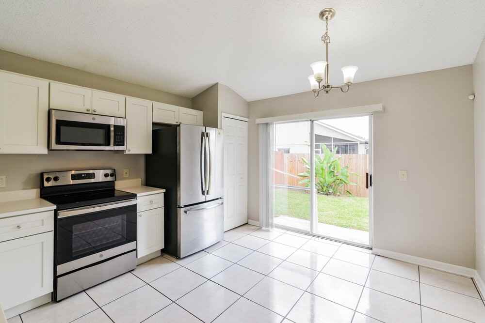 7666 Harbor Bend Cir - Photo 6 of 16