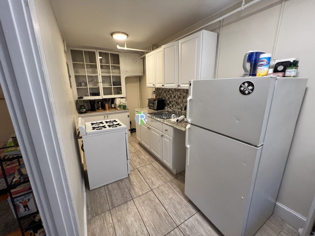 96 Washington St #18 - Photo 5 of 12