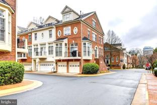 1607 Seneca Ave - Photo 1 of 1