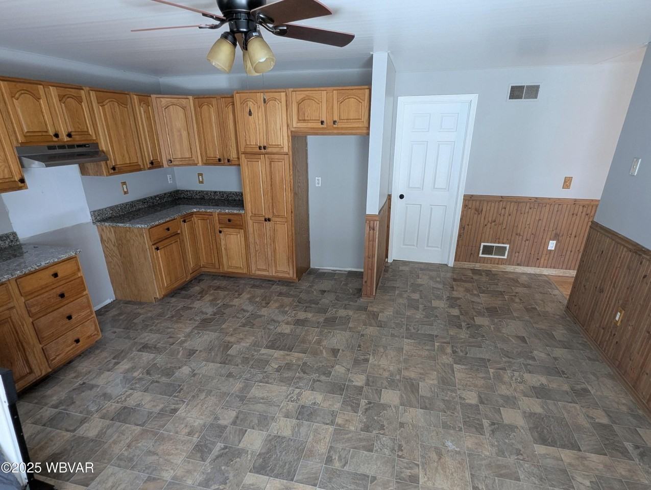 286 Cottage Ave - Photo 7 of 15