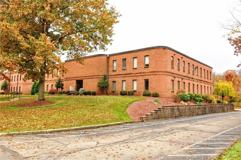 2550 Boyce Plaza Rd - Photo 1 of 1