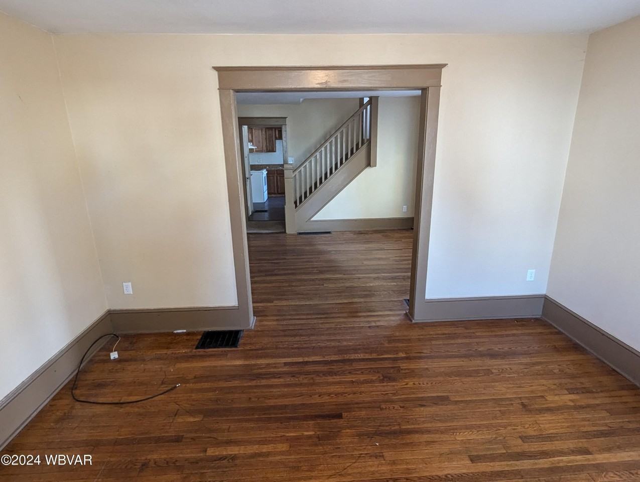 677 Cemetery Street - Photo 3 of 14